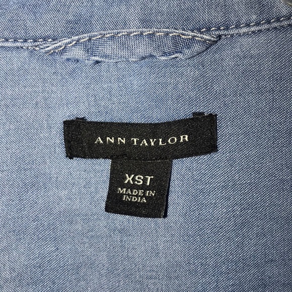 Ann Taylor Chambray Shirt - Picture 3 of 4